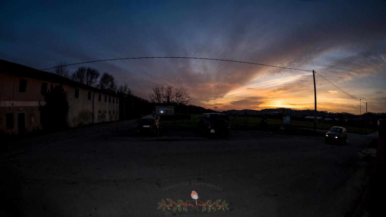 Hostaria Pettirosso Hotel Dolegna del Collio ภายนอก รูปภาพ